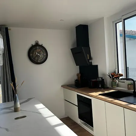 Cosy Rez-de-jardin A 15 Min Des Plages Apartament Arcangues